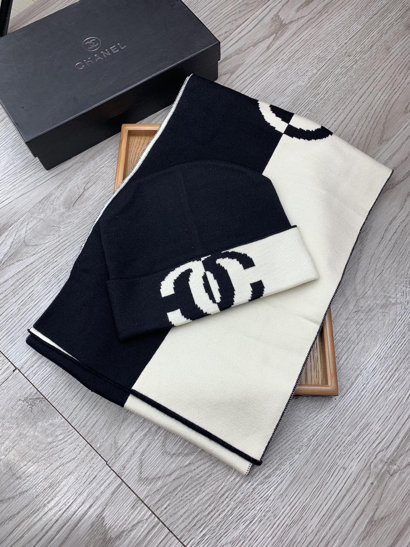 Beanie and Scarf Stylish two-piece set